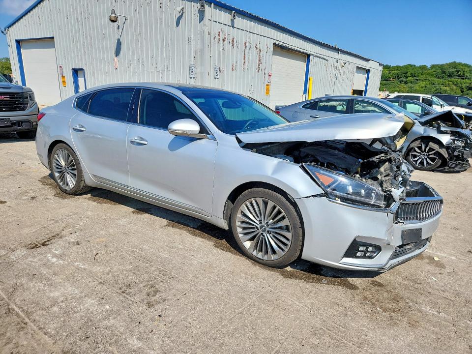 Photo 4 from auction – 2018 KIA CADENZA with VIN KNALC4J11J5098539