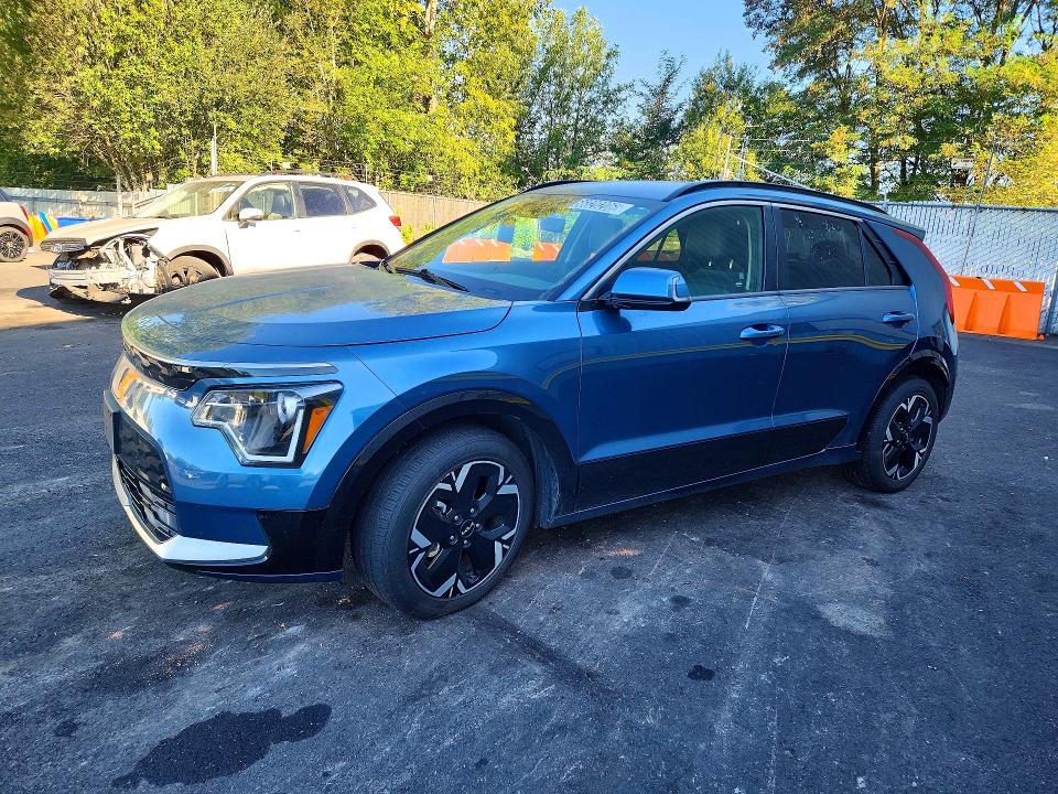 KIA NIRO 2023 with VIN KNDCR3L16P5036541 - Photo from auction