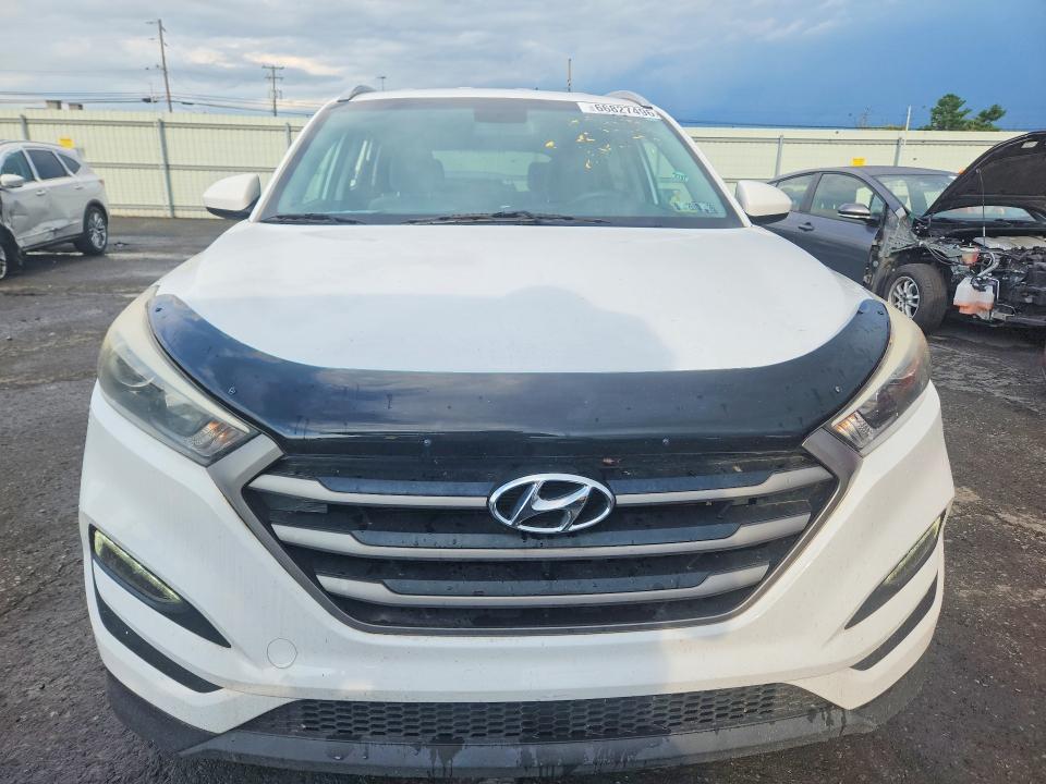 Photo 5 from auction – 2016 HYUNDAI TUCSON with VIN KM8J3CA47GU053923