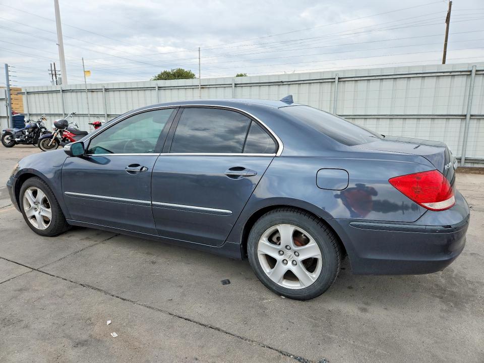 Photo 2 from auction – 2005 ACURA RL with VIN JH4KB16545C012409