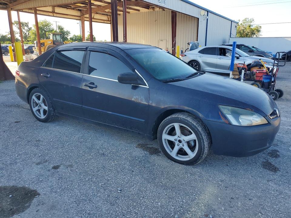 Снимка 4 от търг – 2005 HONDA ACCORD с VIN 1HGCM56495A073475