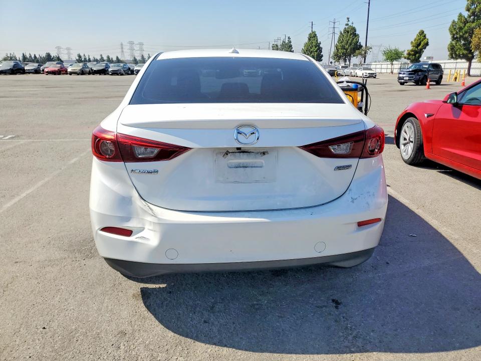 Photo 6 from auction – 2017 MAZDA 3 with VIN JM1BN1W38H1137937