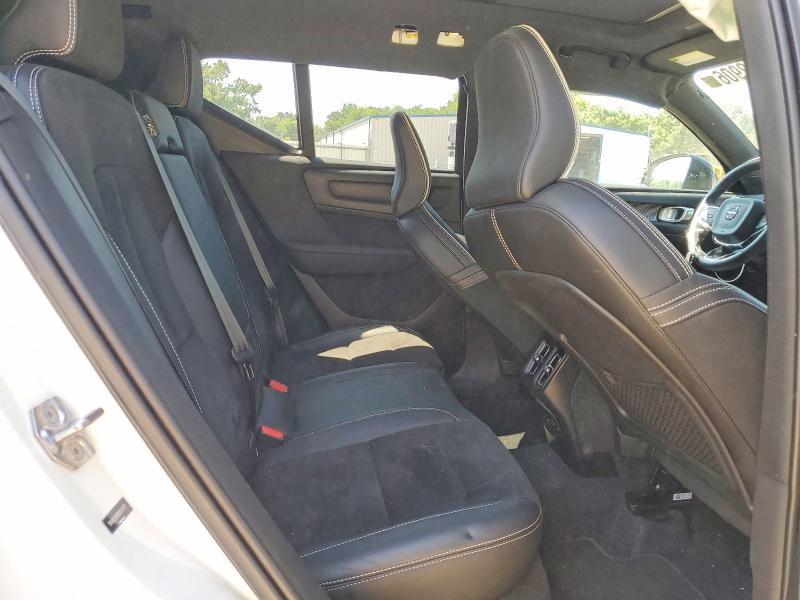 Photo 10 from auction – 2022 VOLVO XC40 with VIN YV4162UM2N2644717