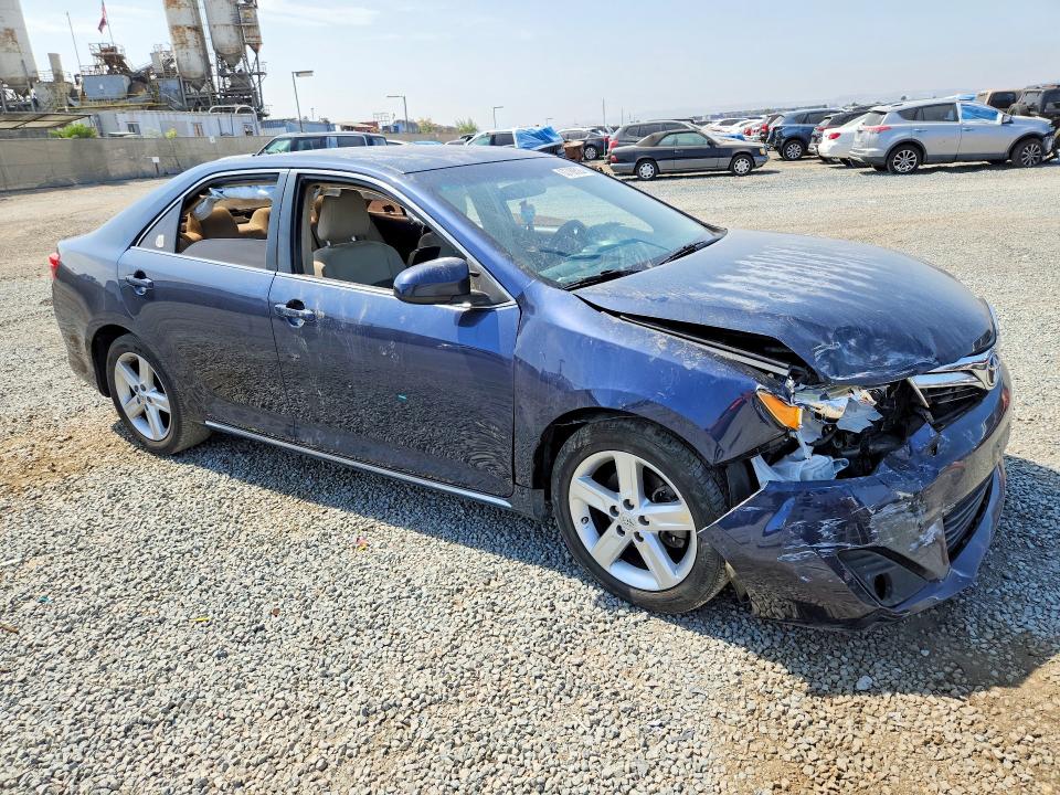 Photo 4 from auction – 2014 TOYOTA CAMRY with VIN 4T4BF1FK7ER382115