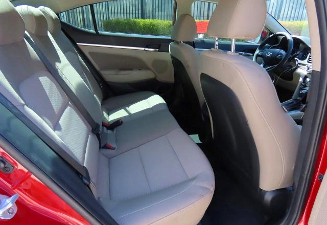 Photo 6 from auction – 2019 HYUNDAI ELANTRA with VIN 5NPD84LF3KH472782
