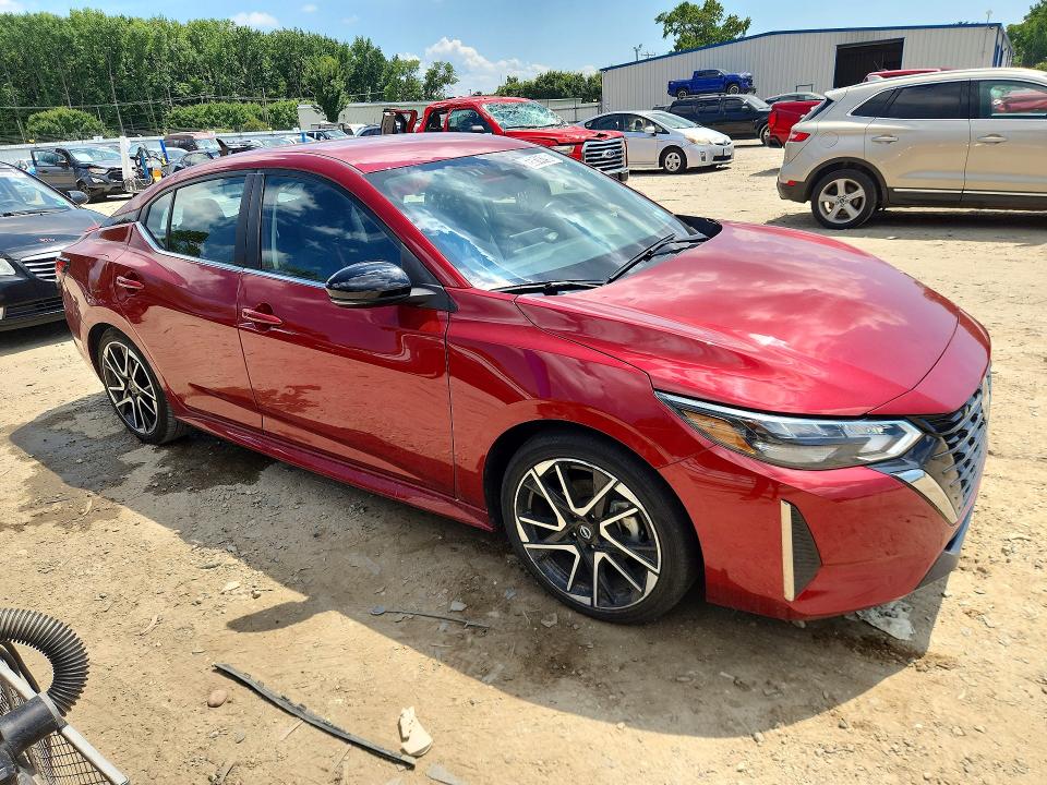Photo 4 from auction – 2025 NISSAN SENTRA with VIN 3N1AB8DV8SY315949