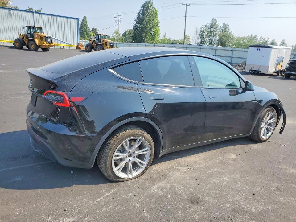 Photo 3 from auction – 2022 TESLA MODEL Y with VIN 7SAYGDEE8NF559897