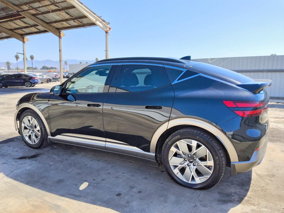 Photo 2 from auction – 2025 GENESIS GV60 with VIN KMUKB4SA7SU025227