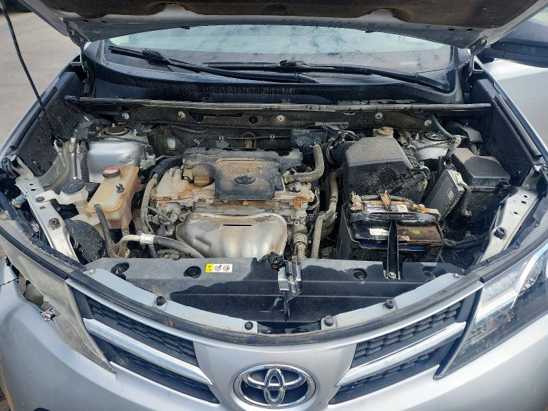 Zdjęcie 12 z aukcji – 2015 TOYOTA RAV4 z VIN JTMBFREV8FJ033864