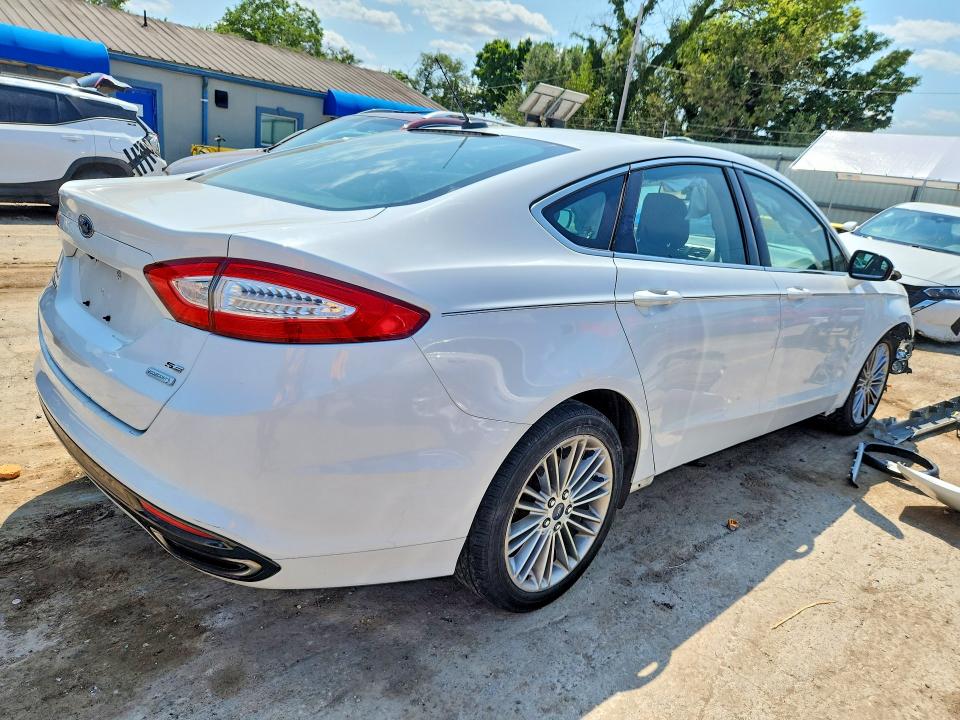 Photo 3 from auction – 2014 FORD FUSION with VIN 3FA6P0H94ER266837