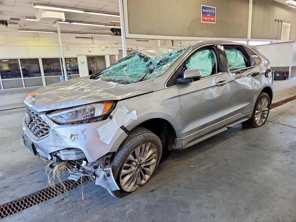 FORD EDGE 2021 with VIN 2FMPK4K97MBA40233 - Photo from auction