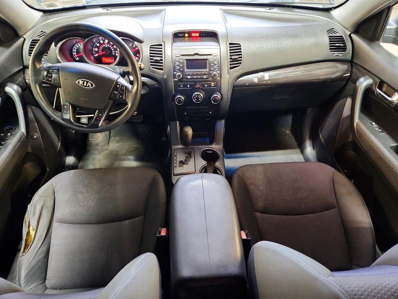 Photo 8 from auction – 2011 KIA SORENTO with VIN 5XYKTCA19BG040597