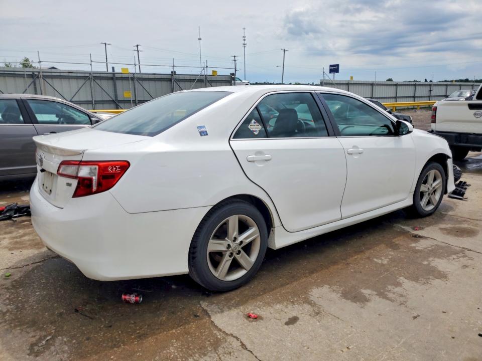 Снимка 3 от търг – 2012 TOYOTA CAMRY с VIN 4T1BF1FK4CU181067