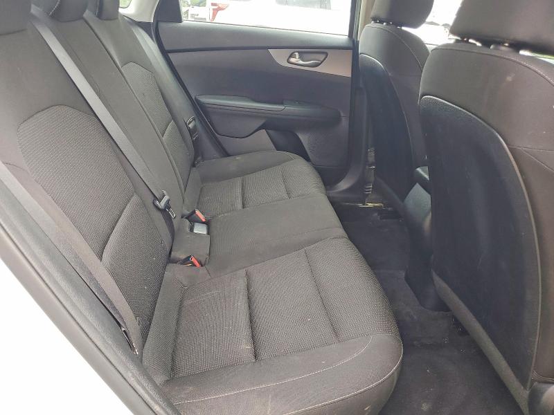 Photo 10 from auction – 2019 KIA FORTE with VIN 3KPF24AD9KE007228