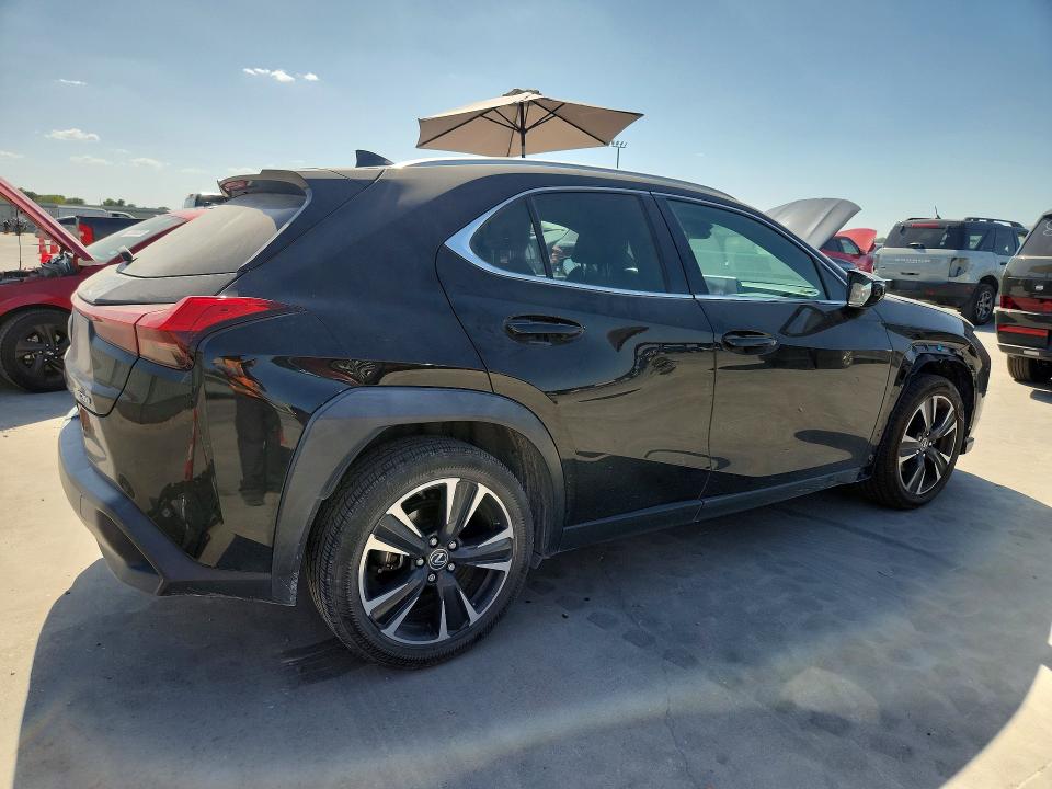 Photo 3 from auction – 2020 LEXUS UX with VIN JTHP3JBH1L2026287
