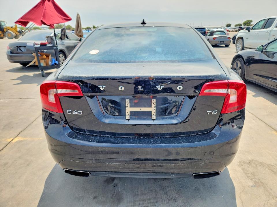 Photo 6 from auction – 2015 VOLVO S60 with VIN YV140MFC9F1308906