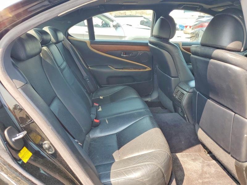 Photo 10 from auction – 2012 LEXUS LS with VIN JTHBL5EF7C5109815