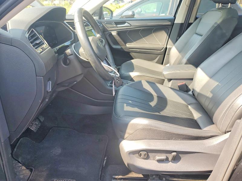 Снимка 7 от търг – 2023 VOLKSWAGEN TIGUAN с VIN 3VVNB7AX6PM095676