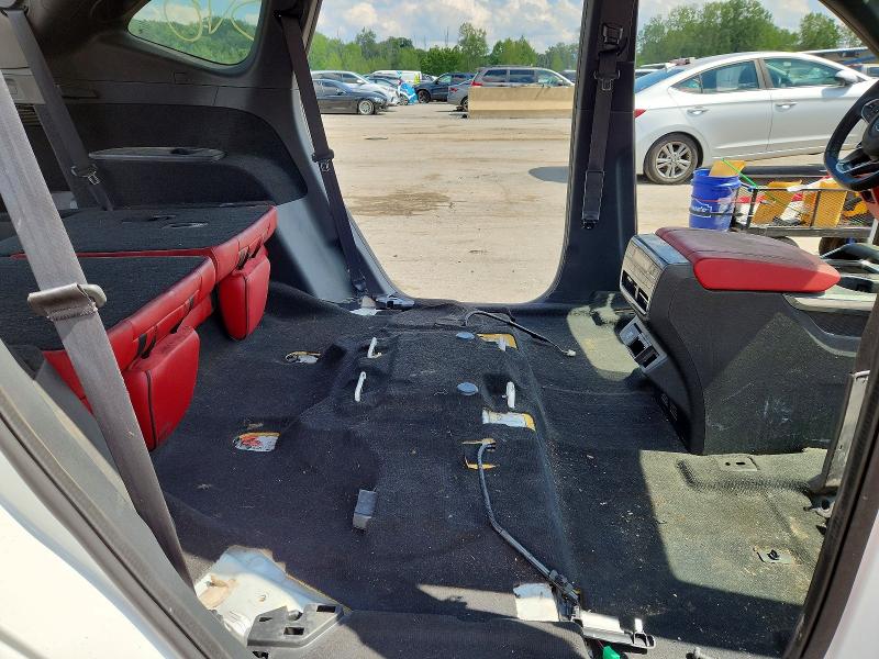 Photo 10 from auction – 2022 ACURA MDX with VIN 5J8YE1H09NL035447