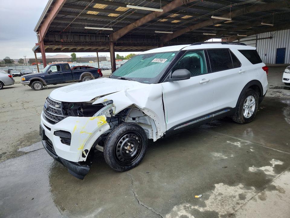 FORD EXPLORER 2022 with VIN 1FMSK8DH8NGC32695 - Photo from auction