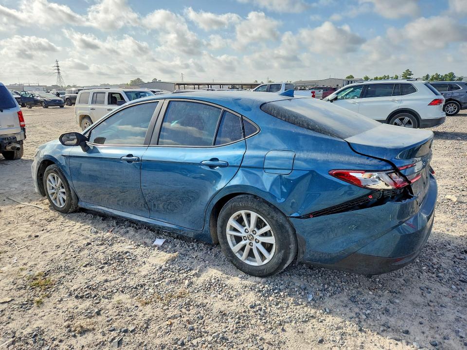 Photo 2 from auction – 2026 TOYOTA CAMRY with VIN 4T1DAACK2TU228270