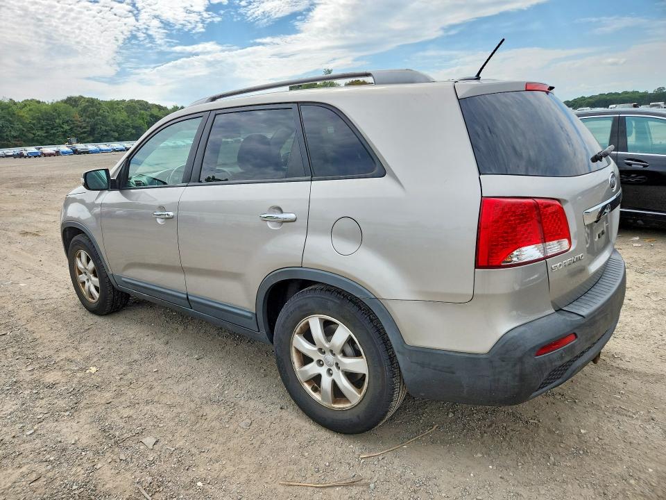 Photo 2 from auction – 2013 KIA SORENTO with VIN 5XYKT4A69DG382040