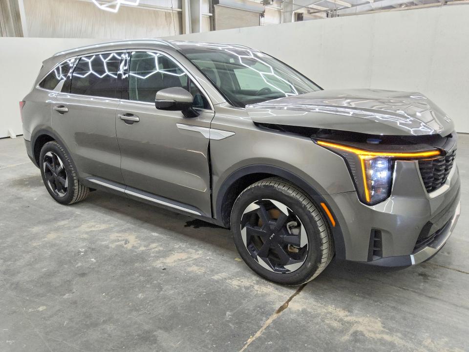 Photo 4 from auction – 2025 KIA SORENTO with VIN KNDRHDJG9S5318238