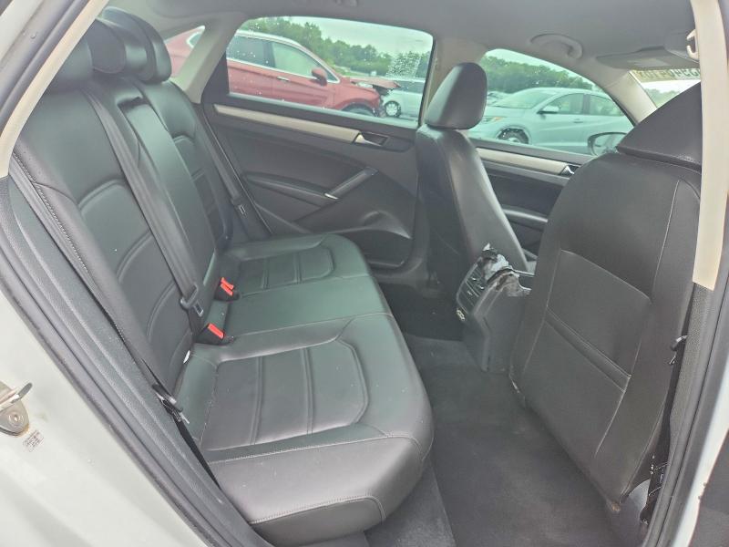 Photo 10 from auction – 2020 VOLKSWAGEN PASSAT with VIN 1VWSA7A37LC018891