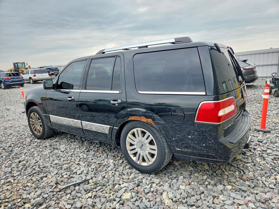 Photo 2 from auction – 2012 LINCOLN NAVIGATOR with VIN 5LMJJ2J56CEL08118