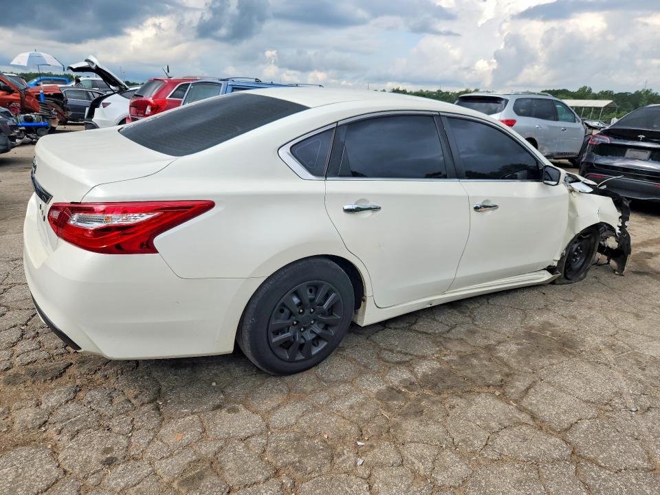 Photo 3 from auction – 2016 NISSAN ALTIMA with VIN 1N4AL3AP1GN306880
