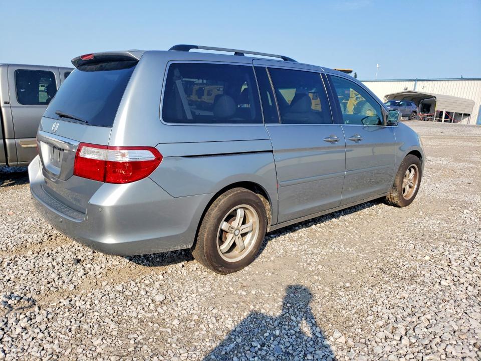 Photo 3 from auction – 2006 HONDA ODYSSEY with VIN 5FNRL38886B085416