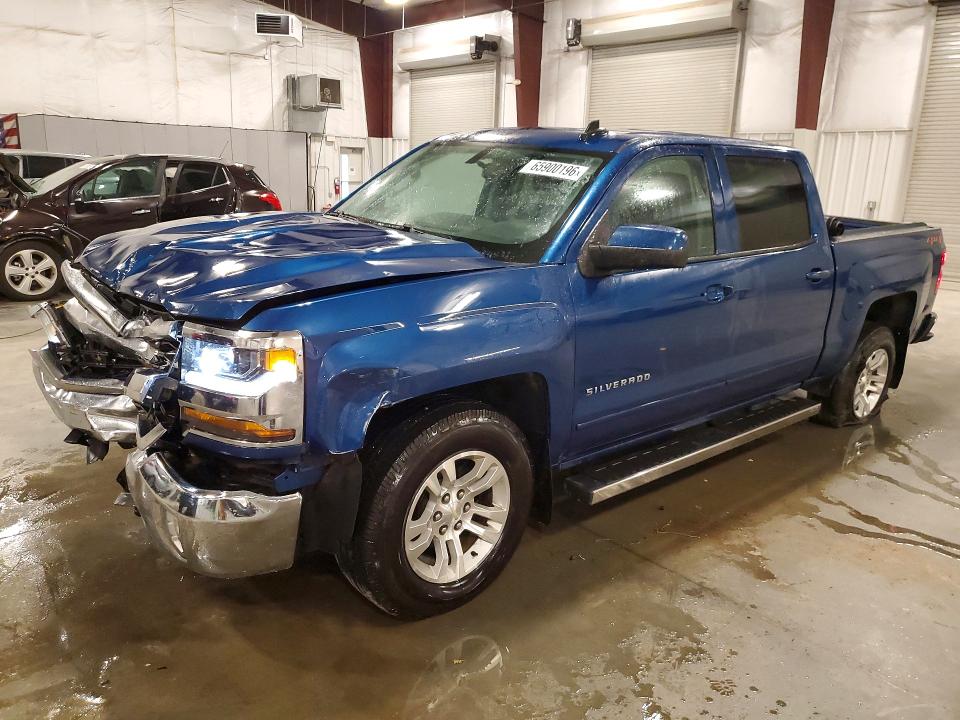 CHEVROLET SILVERADO 2018 with VIN 3GCUKREC0JG115245 - Photo from auction