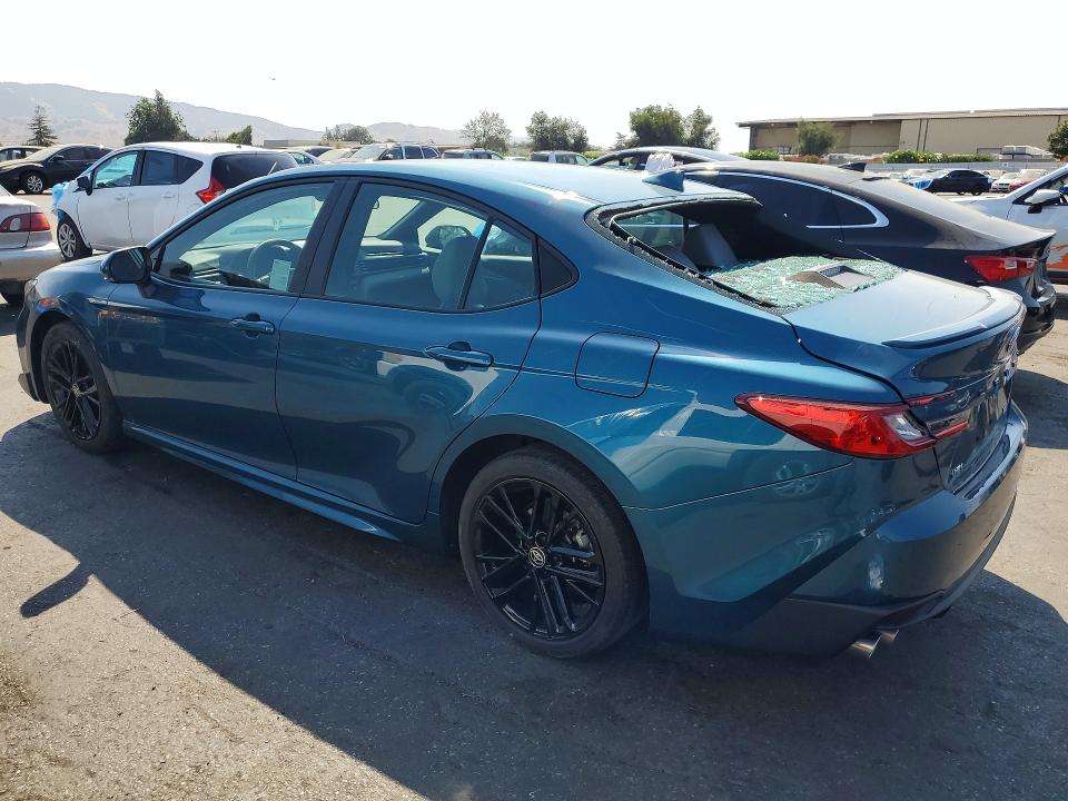 Photo 2 from auction – 2025 TOYOTA CAMRY with VIN 4T1DAACK4SU605261