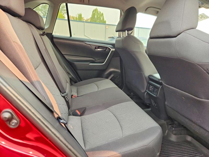 Photo 10 from auction – 2020 TOYOTA RAV4 with VIN 2T3P1RFV0LW100800