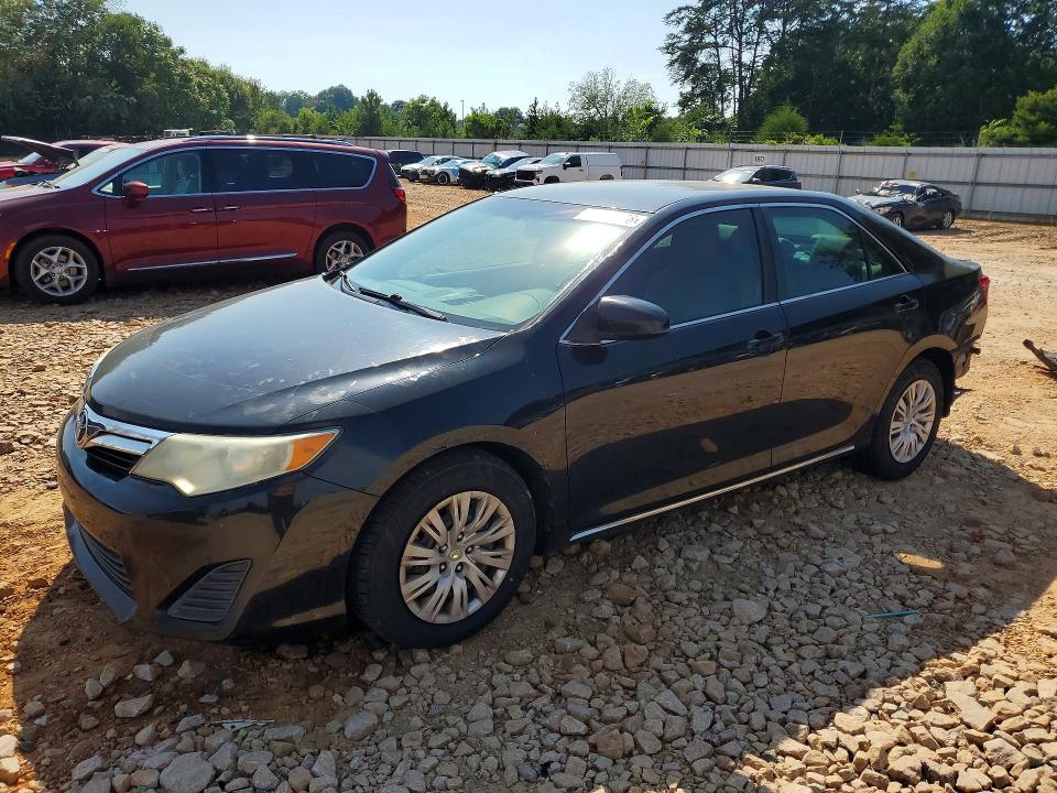 TOYOTA CAMRY 2014 with VIN 4T1BF1FK0EU785721 - Photo from auction