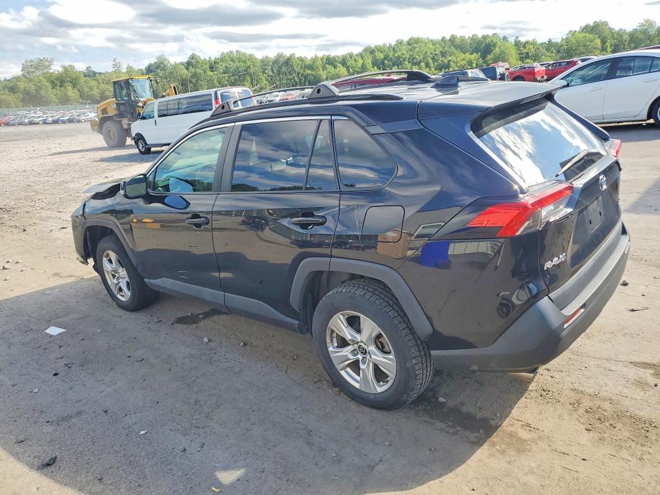 Photo 2 from auction – 2021 TOYOTA RAV4 with VIN 2T3P1RFV5MC217629