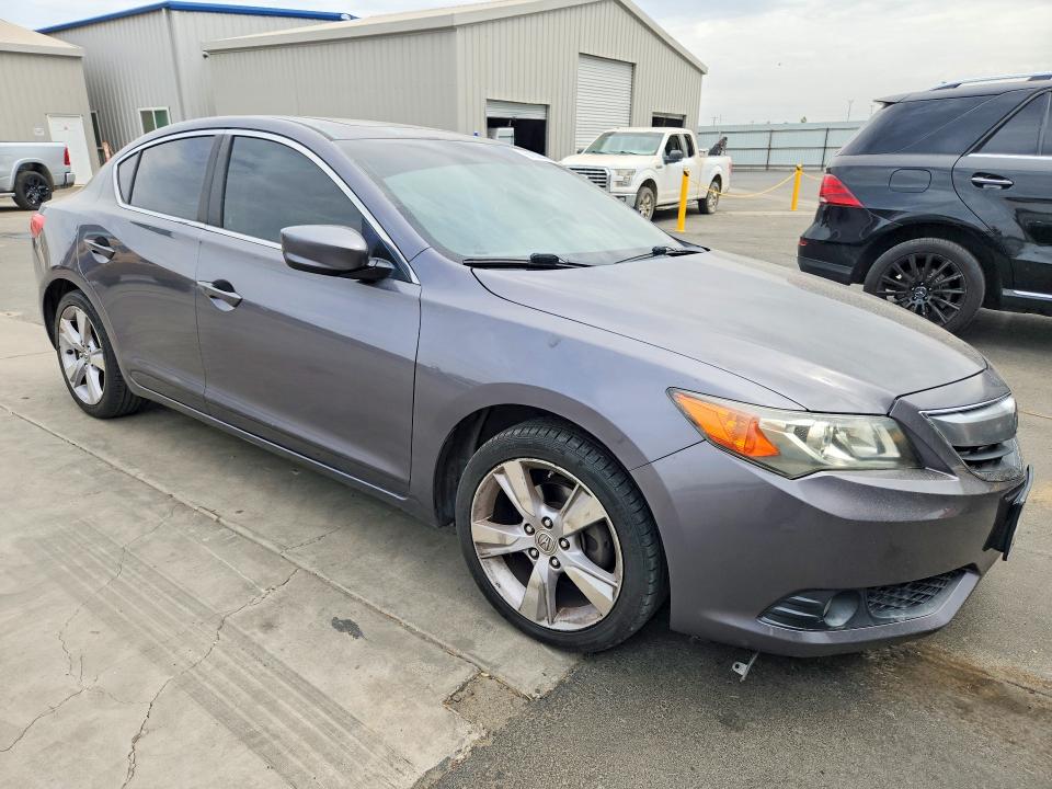 Zdjęcie 4 z aukcji – 2015 ACURA ILX z VIN 19VDE1F54FE010681