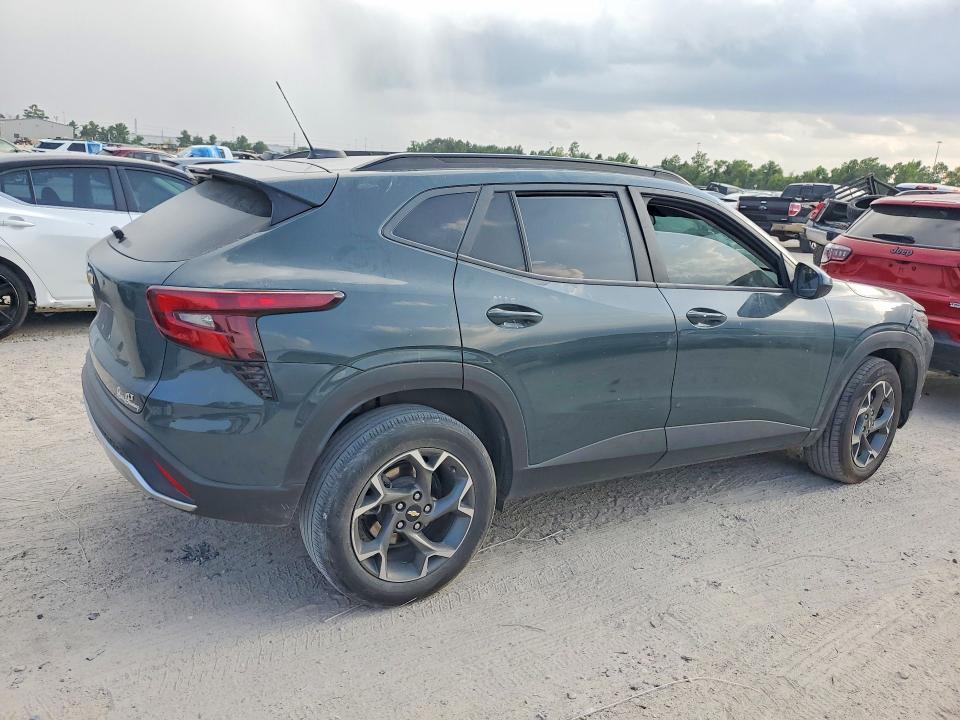 Photo 3 from auction – 2025 CHEVROLET TRAX with VIN KL77LHEP8SC052422