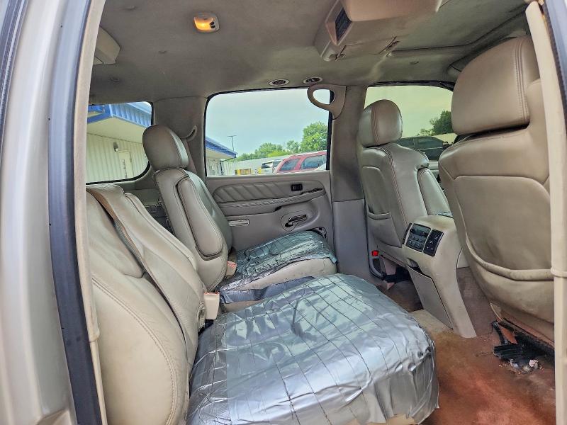 Photo 11 from auction – 2004 CADILLAC ESCALADE with VIN 3GYFK66N54G330884