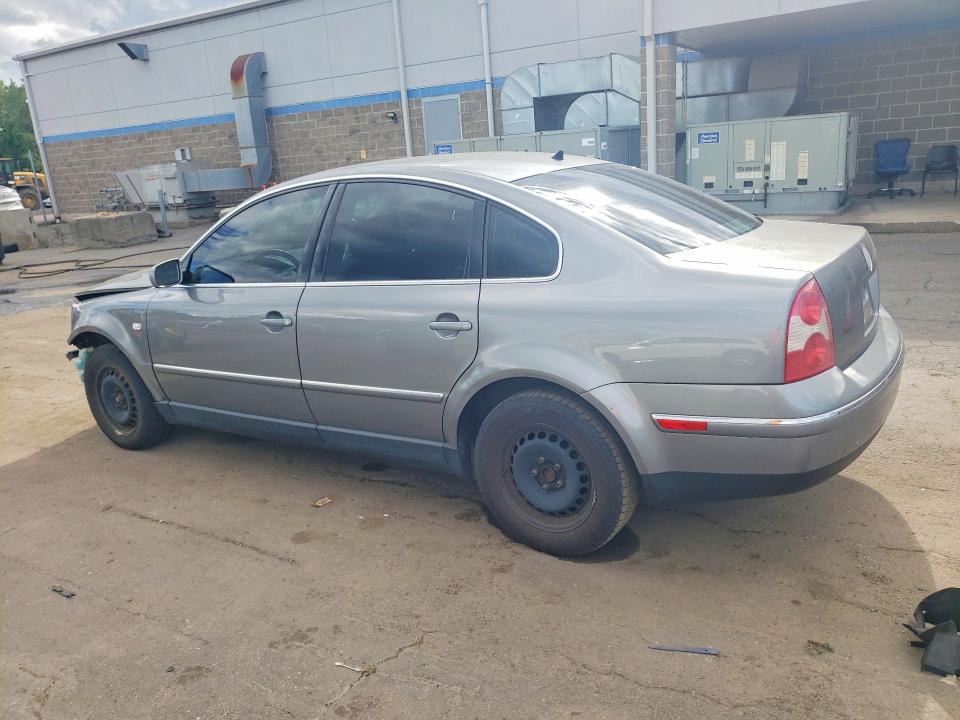 Photo 2 from auction – 2003 VOLKSWAGEN PASSAT with VIN WVWMD63B13P251787