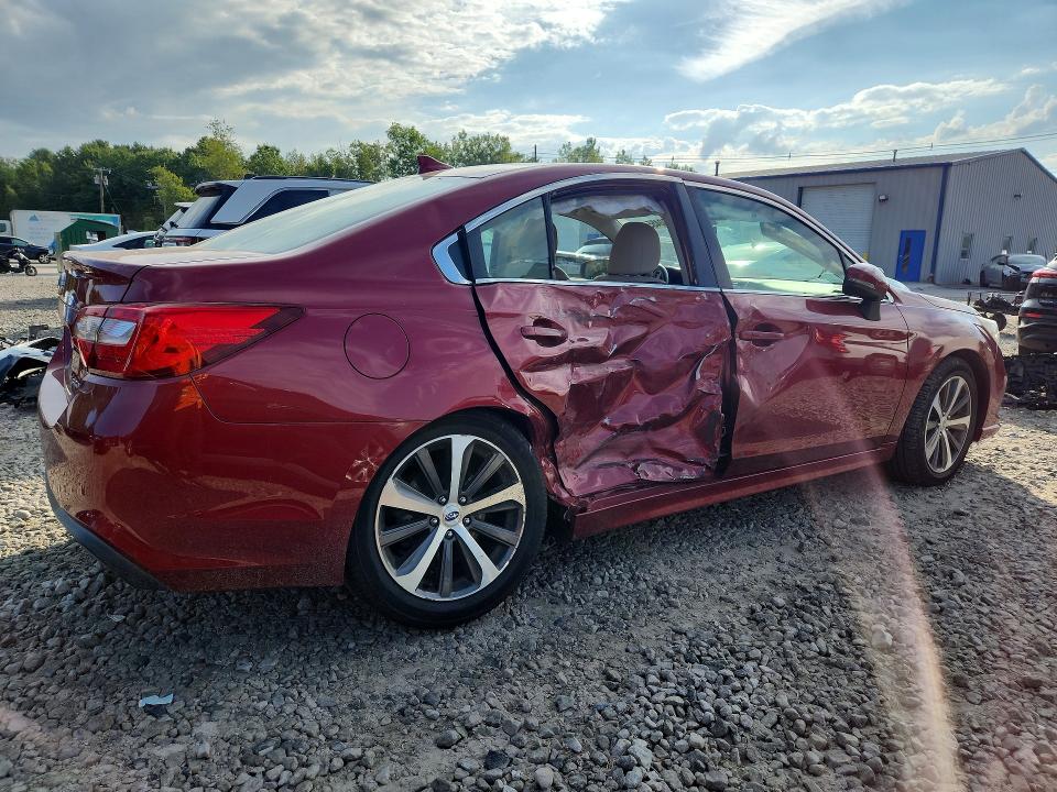 Photo 3 from auction – 2018 SUBARU LEGACY with VIN 4S3BNAN63J3024984