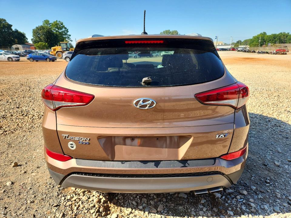 Photo 6 from auction – 2016 HYUNDAI TUCSON with VIN KM8J33A29GU107205