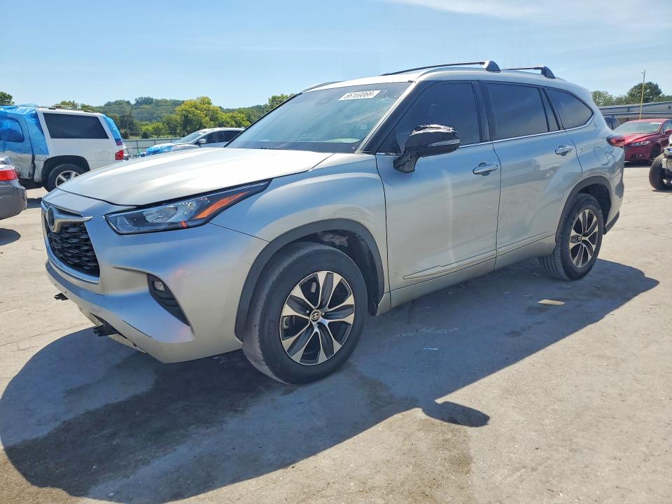2020 TOYOTA HIGHLANDER - Търг №66169066
