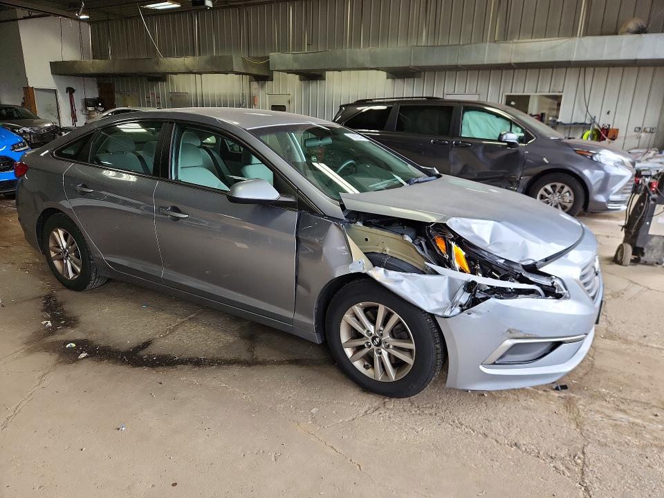 Photo 4 from auction – 2016 HYUNDAI SONATA with VIN 5NPE24AF7GH404694