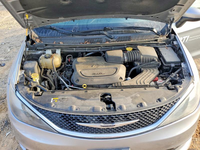 Photo 12 from auction – 2021 CHRYSLER VOYAGER with VIN 2C4RC1DG6MR526155