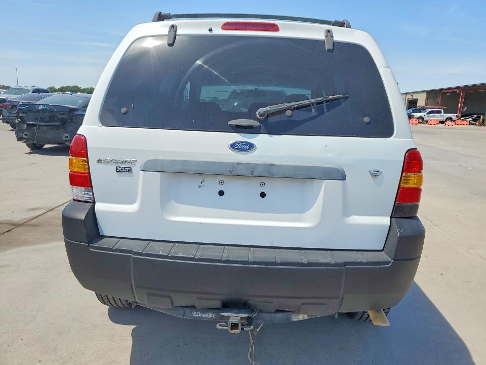 Photo 6 from auction – 2007 FORD ESCAPE with VIN 1FMYU03147KA49594