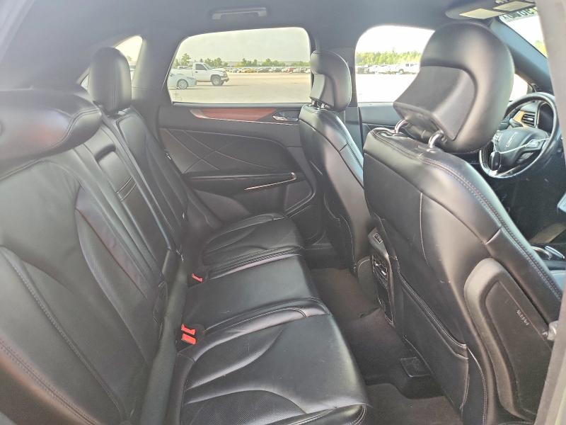 Photo 11 from auction – 2017 LINCOLN MKC with VIN 5LMCJ2C90HUL12719
