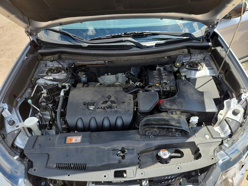 Photo 12 from auction – 2017 MITSUBISHI OUTLANDER with VIN JA4AD2A32HZ014996