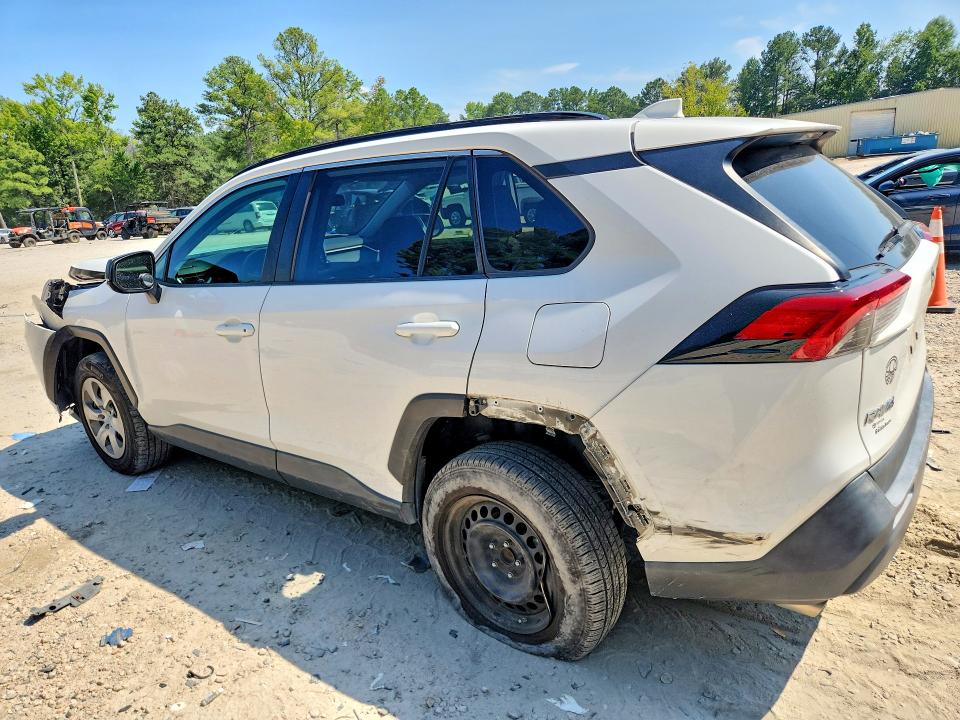 Photo 2 from auction – 2019 TOYOTA RAV4 with VIN 2T3H1RFV4KW038322