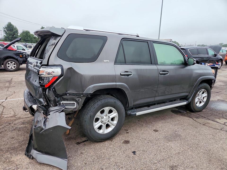 Photo 3 from auction – 2016 TOYOTA 4RUNNER with VIN JTEBU5JR6G5354007